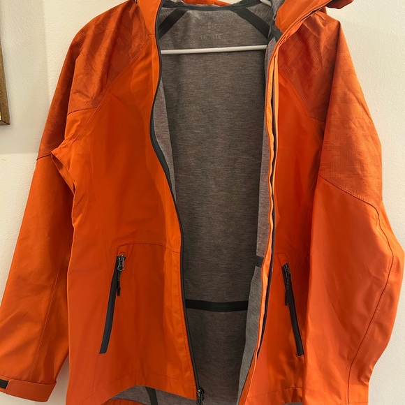 NWT Elevate Women’s Windbreaker Softshell Jacket Saffron Orange Size M - Picture 4 of 8